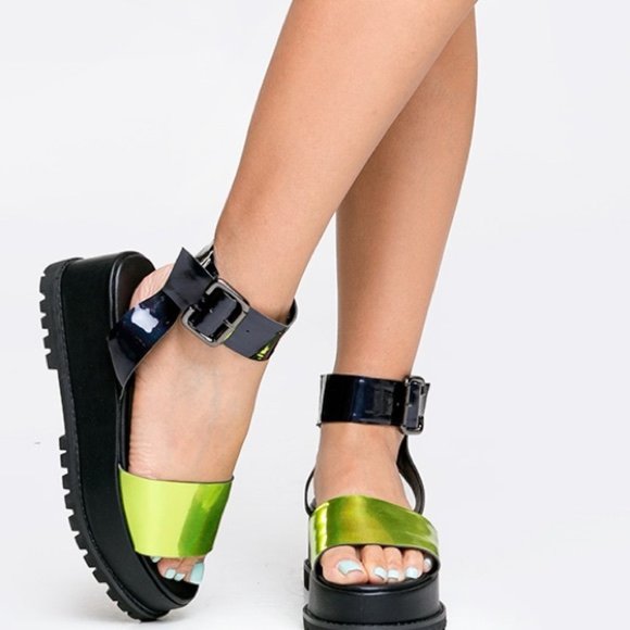 UNIF holographic seeker platform sandals 9 - Picture 1 of 8